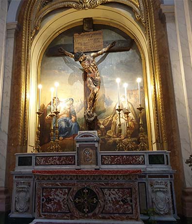 Altare del Crocifisso - Foggia
